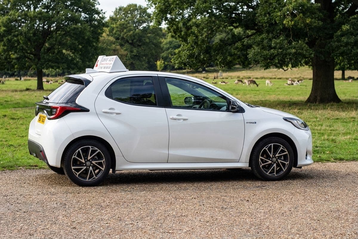 iDrive Auto driving school car in Richmond Park, ready for driving lessons in Richmond